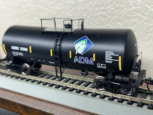 Adm logo foglia 16k - ",